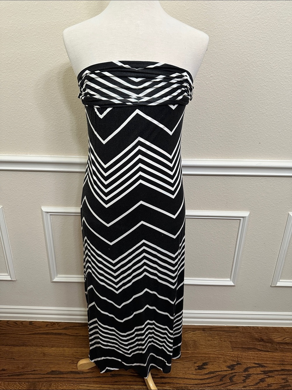 Strapless Black & White Chevron Maxi Dress